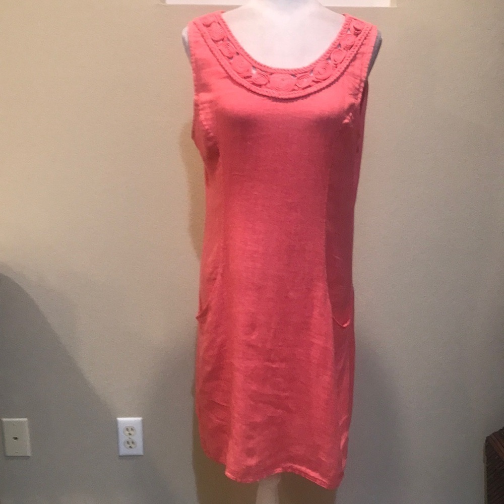 Lungo L’arno Made in Italy Braided Rose Neckline w/Side Pockets Linen Dress-M